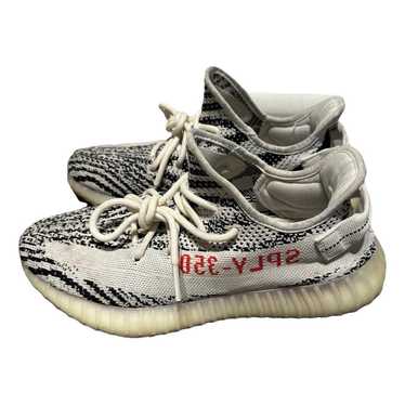 Yeezy x Adidas Boost 350 V2 low trainers - image 1