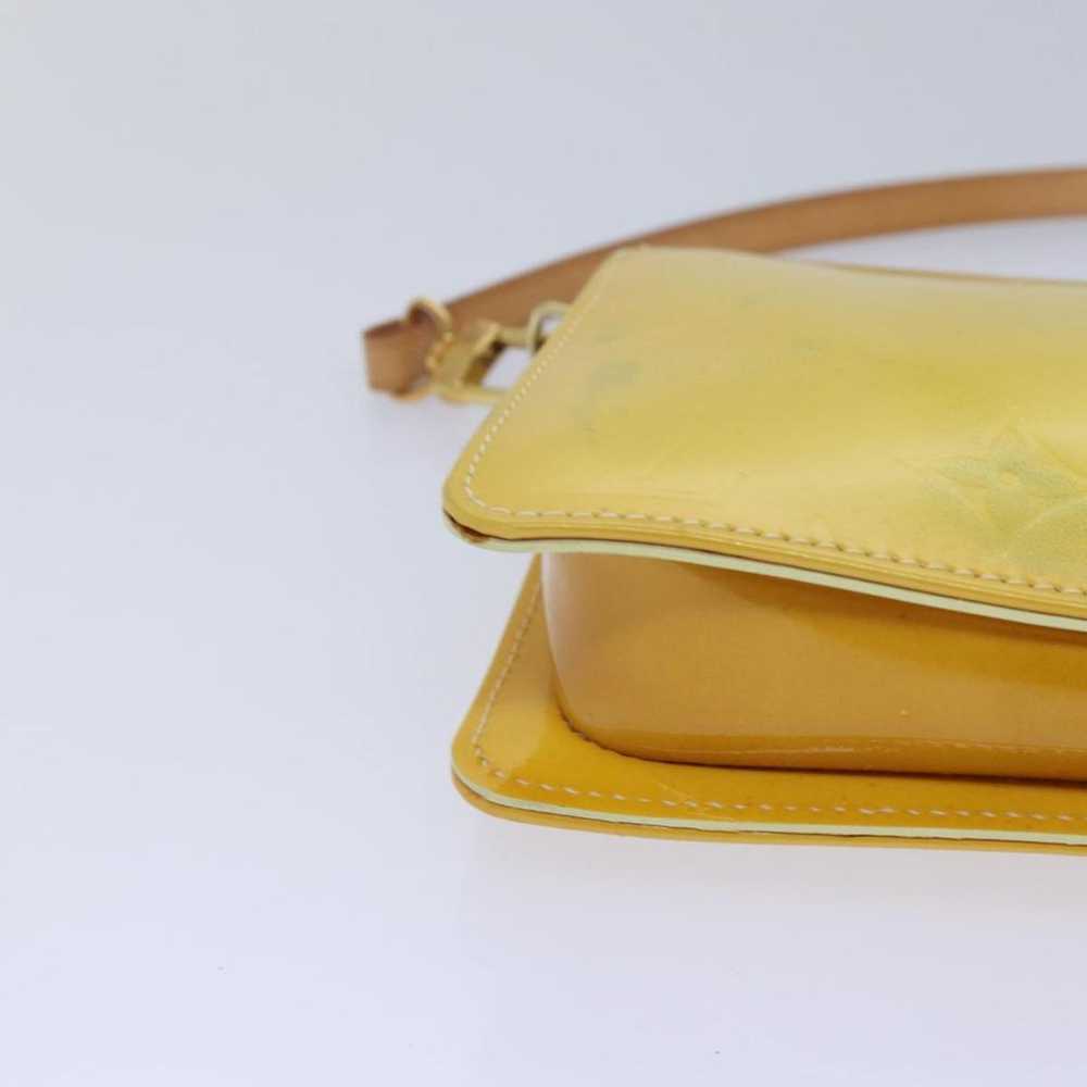 Louis Vuitton Lexington patent leather clutch bag - image 12