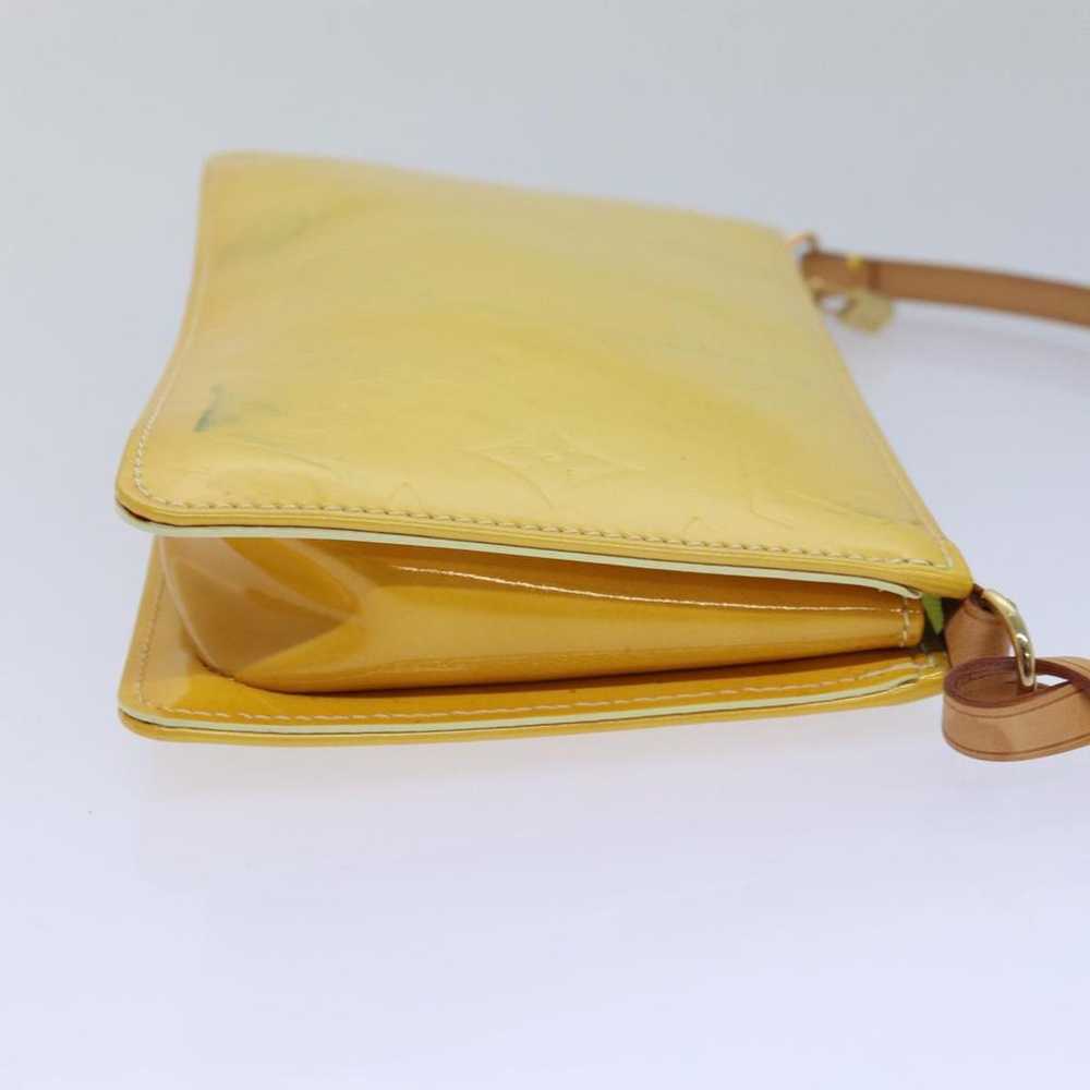 Louis Vuitton Lexington patent leather clutch bag - image 8