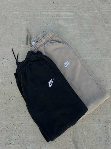 Nike × Streetwear × Vintage Nike Joggers Biege