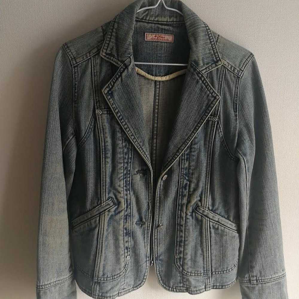 Damage denim jacket. - image 1