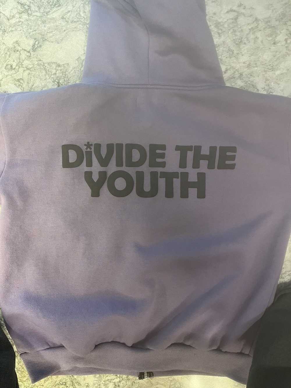 Divide The Youth Divide the Youth Lavender Puff p… - image 2