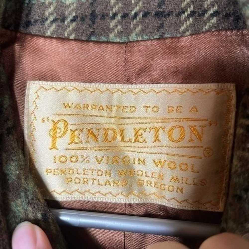 Vintage Pendleton 100% Virgin Wool plaid coat - image 7