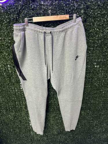 Nike Nike Tech Sweats Grey