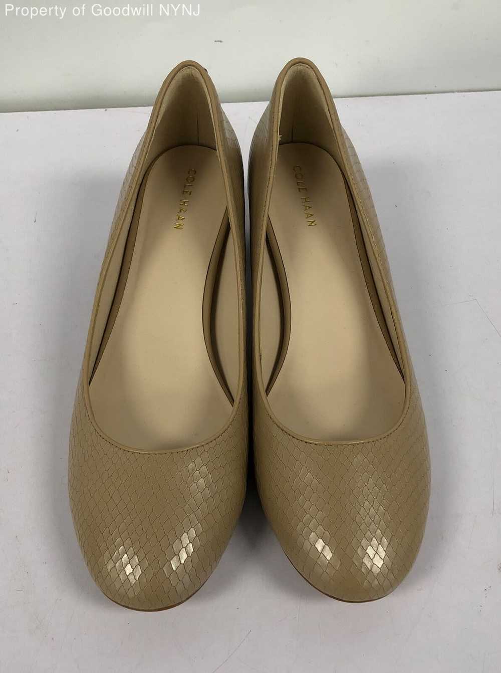 Cole Haan Women's Classic Pumps-beige-Sz 9B - image 2