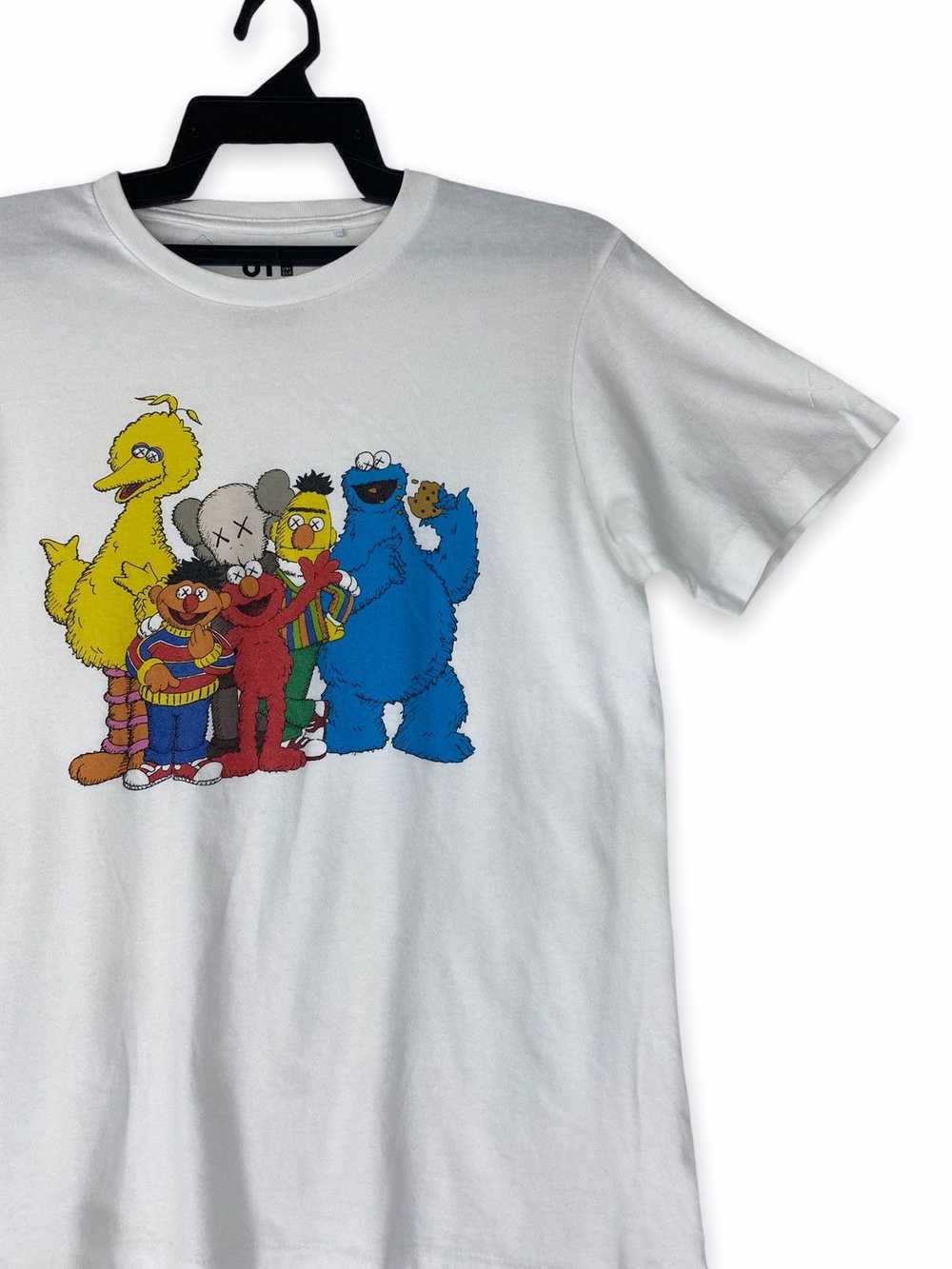 Japanese Brand × Kaws × Uniqlo Rare collaboration - image 3