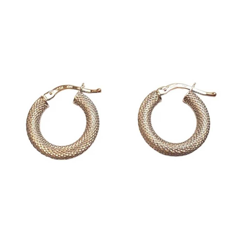 14K White Gold Textured Snake Skin Hoop Earrings … - image 5