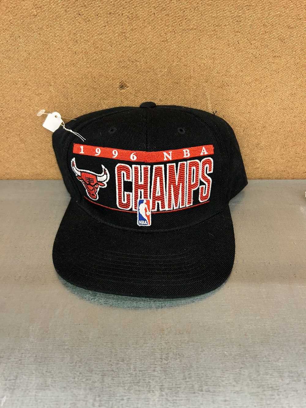 Vintage Vintage 1996 Chicago Bulls Sports Special… - image 1