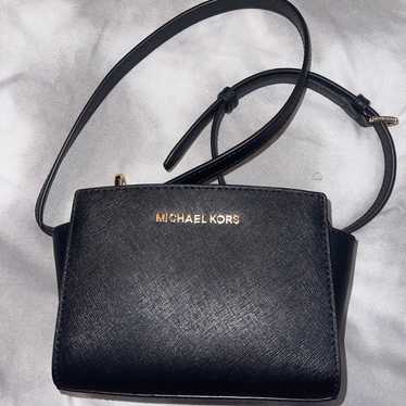 Michael kors selma mini bag