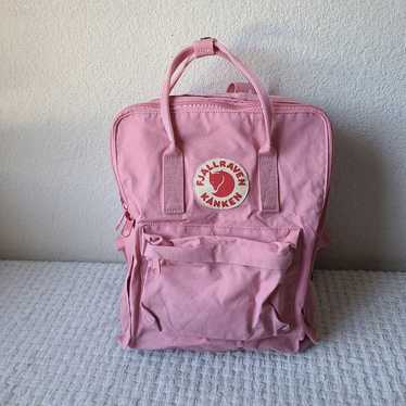 Fjallraven Kanken Pink Light Pink Backpack