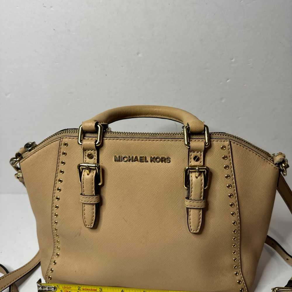 Michael Kors Ciara Grommet Medium Messenger Oyster - image 8