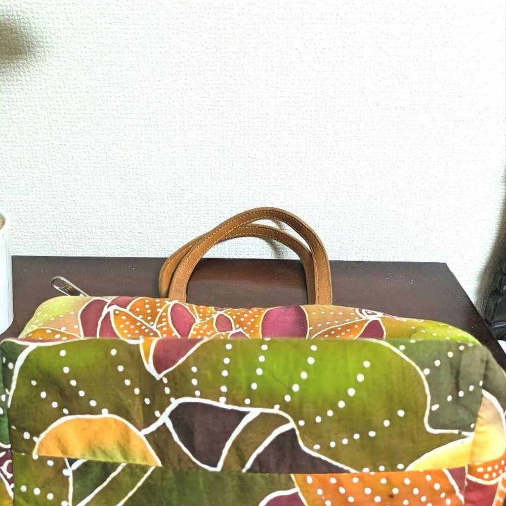 "Bali" Hand-dyed Batik Lotus Mini Tote Bag
Handle… - image 5