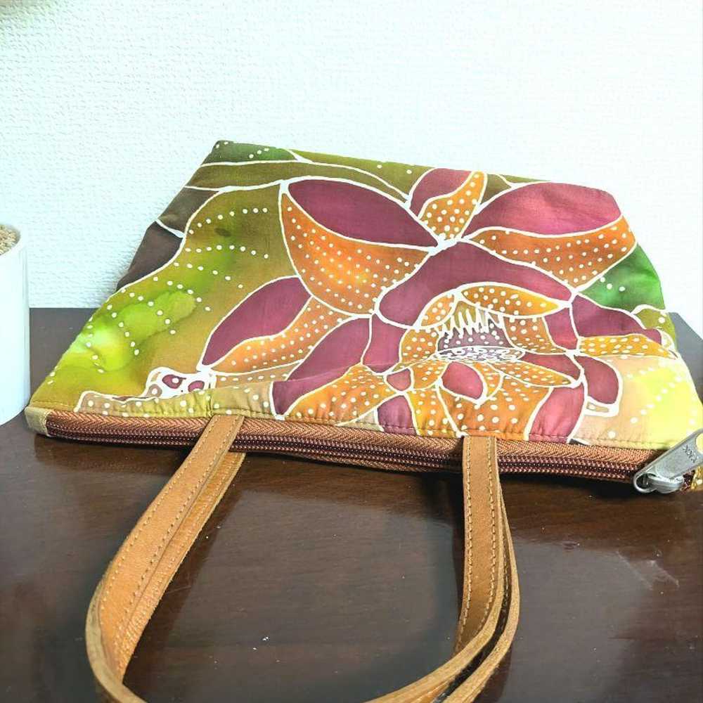 "Bali" Hand-dyed Batik Lotus Mini Tote Bag
Handle… - image 6