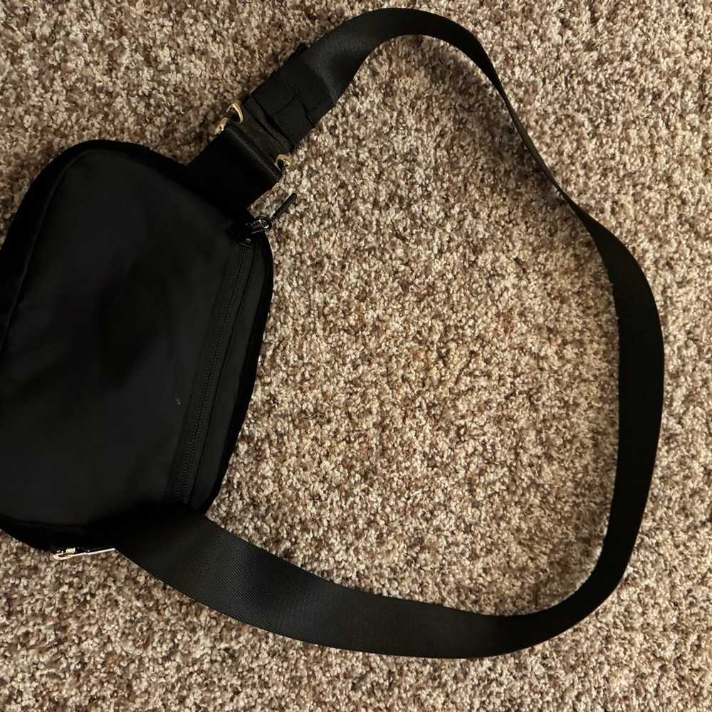 lululemon everywhere belt bag 1l velour - image 2