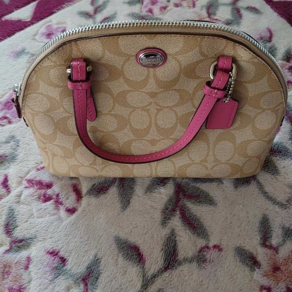 COACH shoulder bag, in excellent condition! - image 2