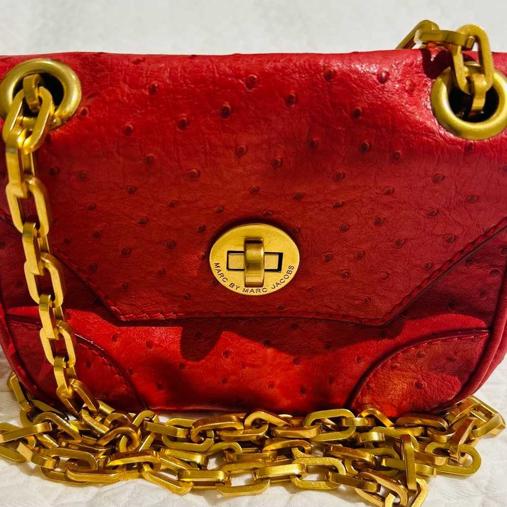 Micheal by Micheal Kors red ostrich bag with gold… - image 4