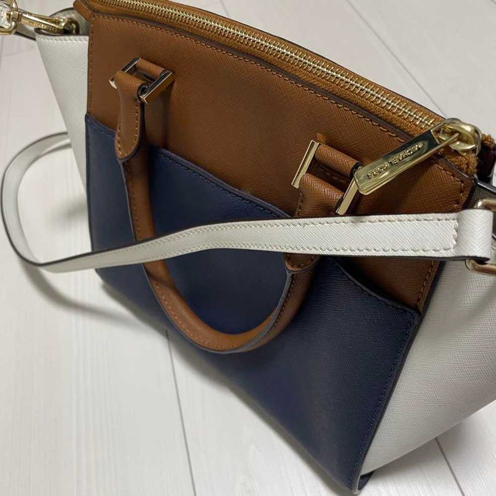 Michael Kors shoulder handbag. - image 3