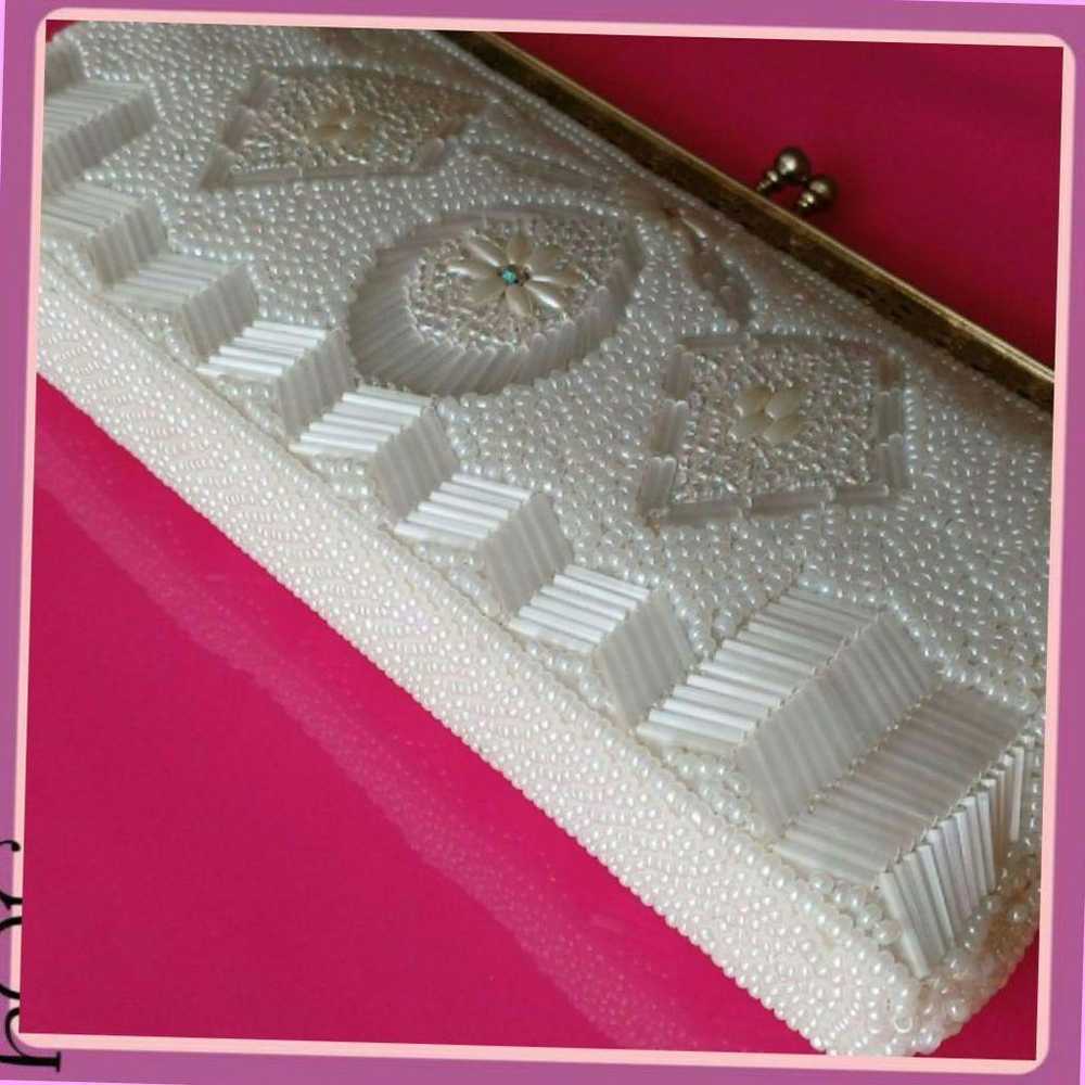 White Bijou Chain Clutch Bag with Gold Chain - image 7