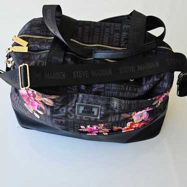 Steve Madden Black and Tropical Floral Print Weeke