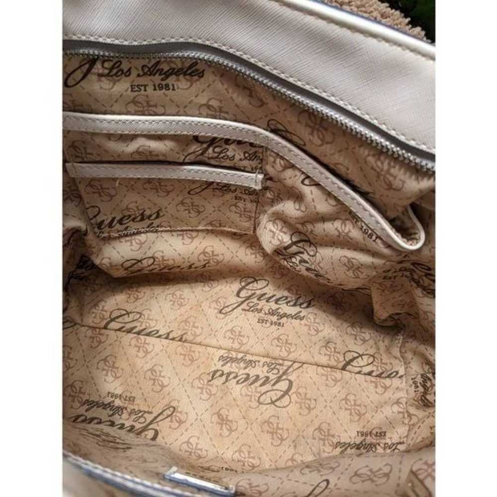 Guess shoulder bag In excellent condition - image 6