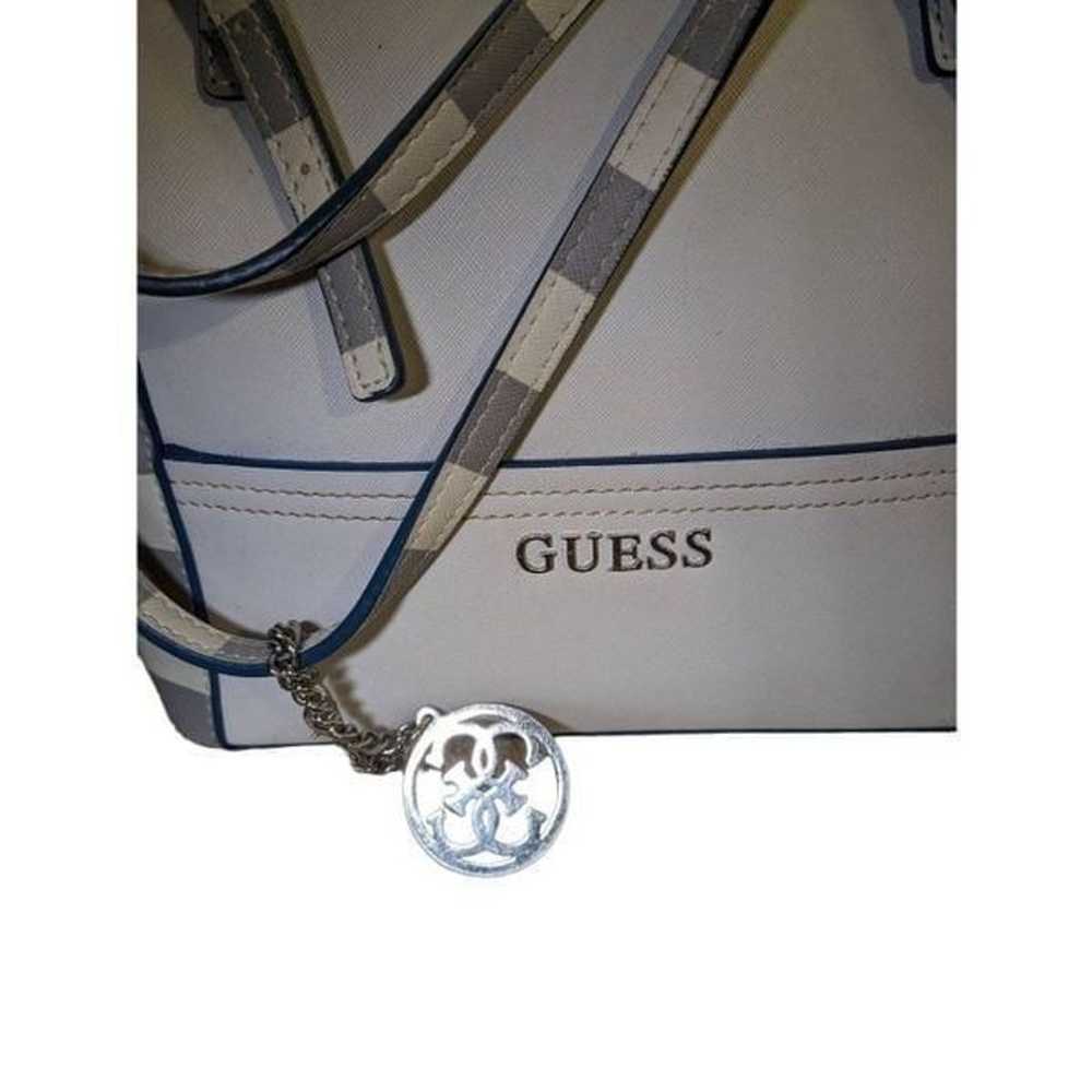 Guess shoulder bag In excellent condition - image 8