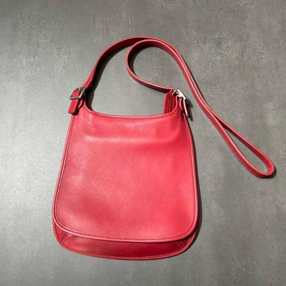 Excellent condition Coach shoulder bag crossbody … - image 1