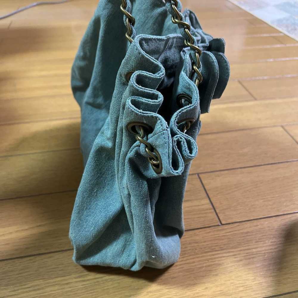 Denim frill chain handbag, new. - image 4