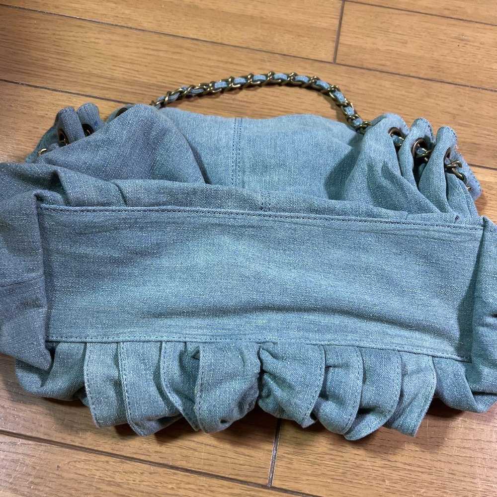 Denim frill chain handbag, new. - image 7