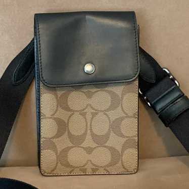 NWT Coach Eva phone Kelly green offers crossbody