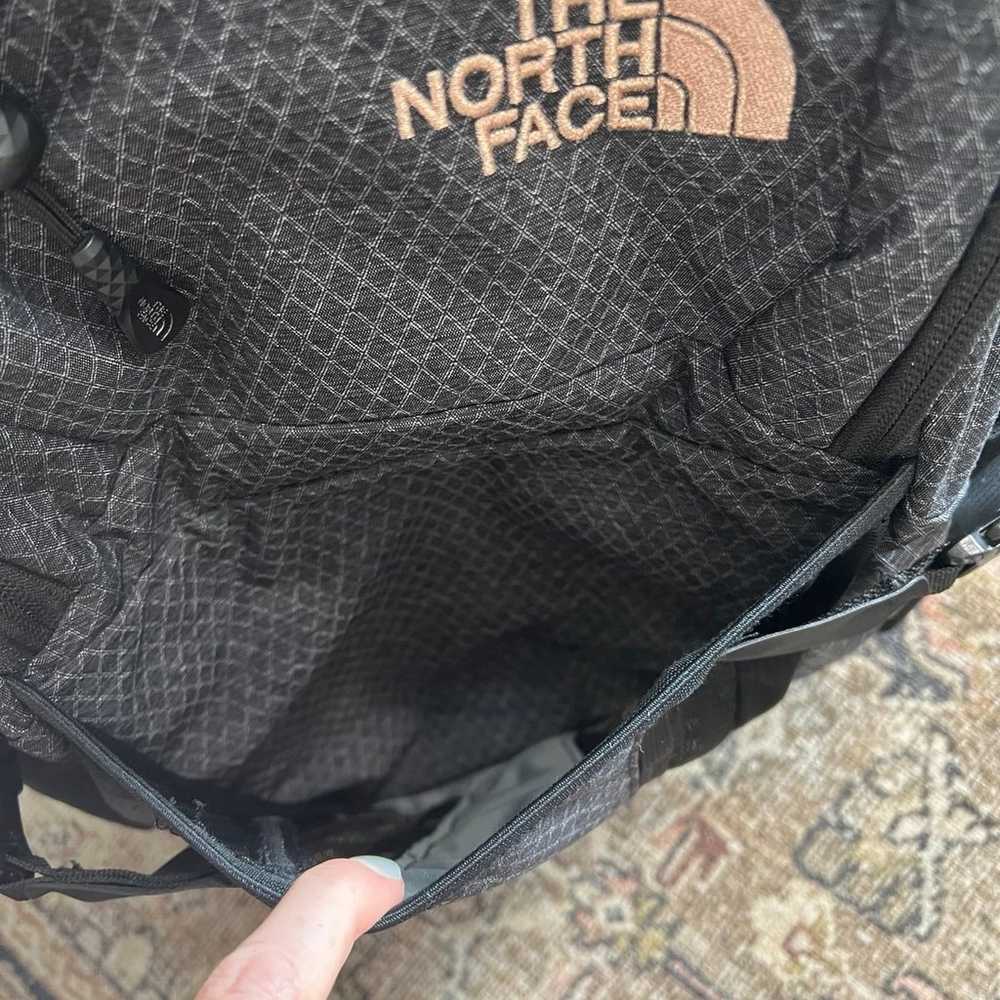 The North Face Women’s Recon backpack (black + ro… - image 5