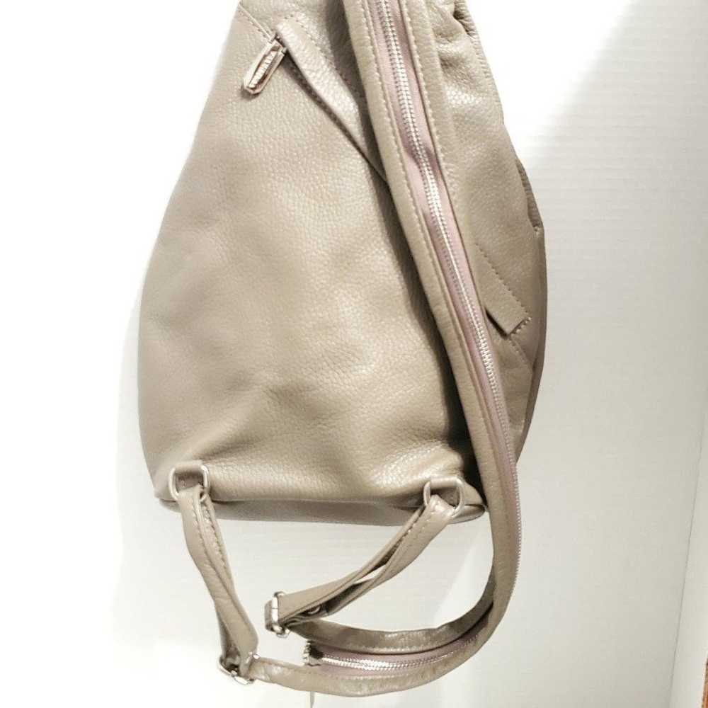 Valentina Italia backpack/sling - image 3