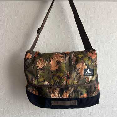 Gregory* Cottonwood Camo, old tag, messenger bag.