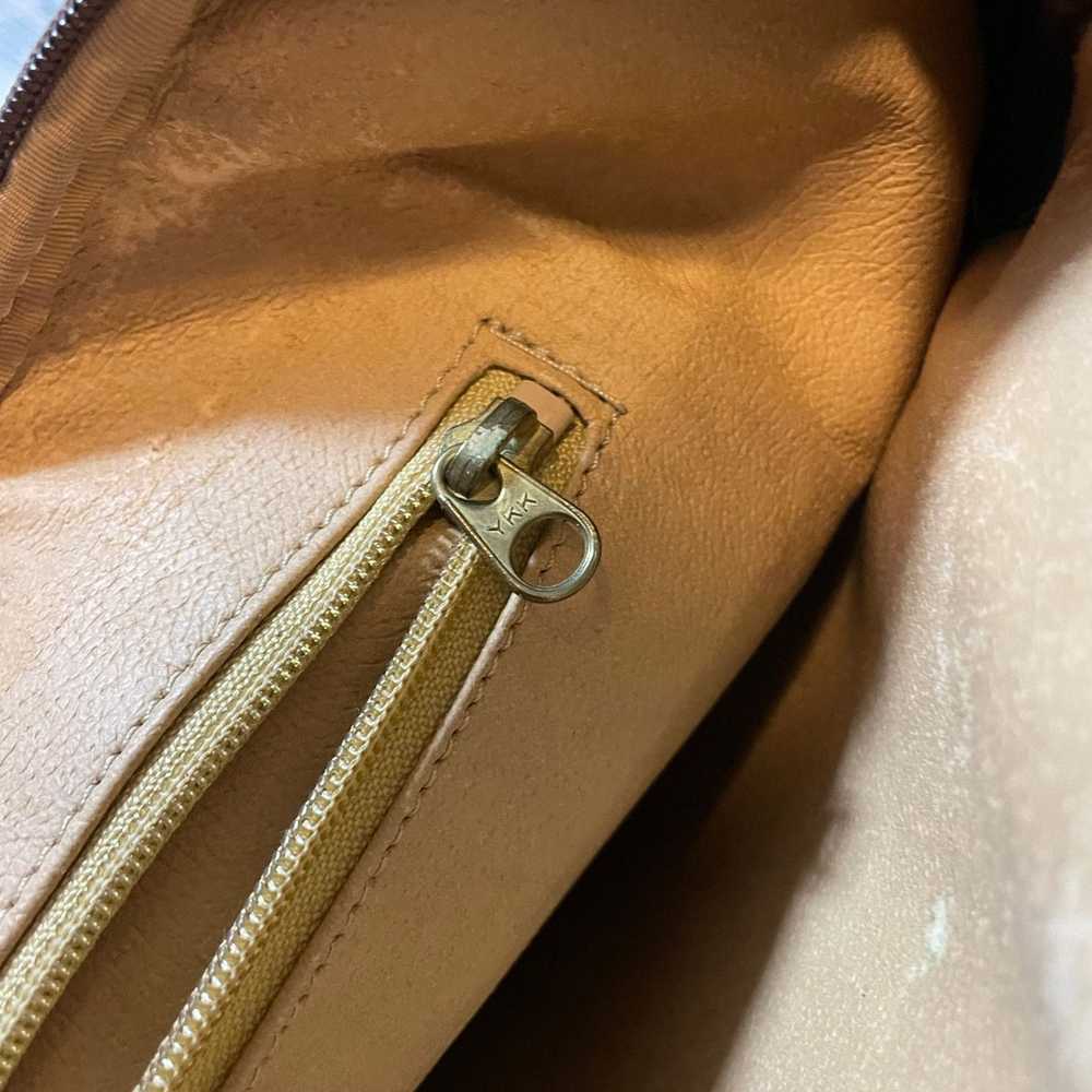 Gucci 1980’s Gucci bag in great condition no flaws - image 8