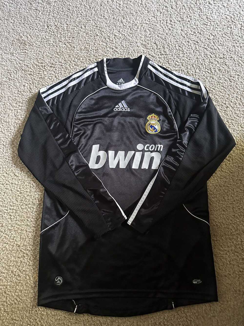 Adidas × Real Madrid Real Madrid 2008-09 Arjen Ro… - image 1