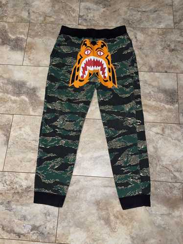 Bape Bape A Bathing Ape Tiger Sweat Pants Green Ca