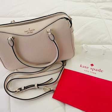 Kate Spade Ivory Purse Like New