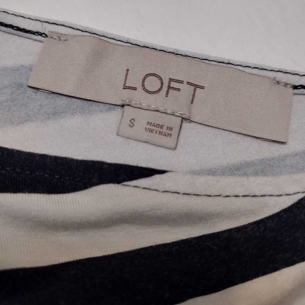 Loft LOFT Black & White Striped V-Neck Sleeveless… - image 5