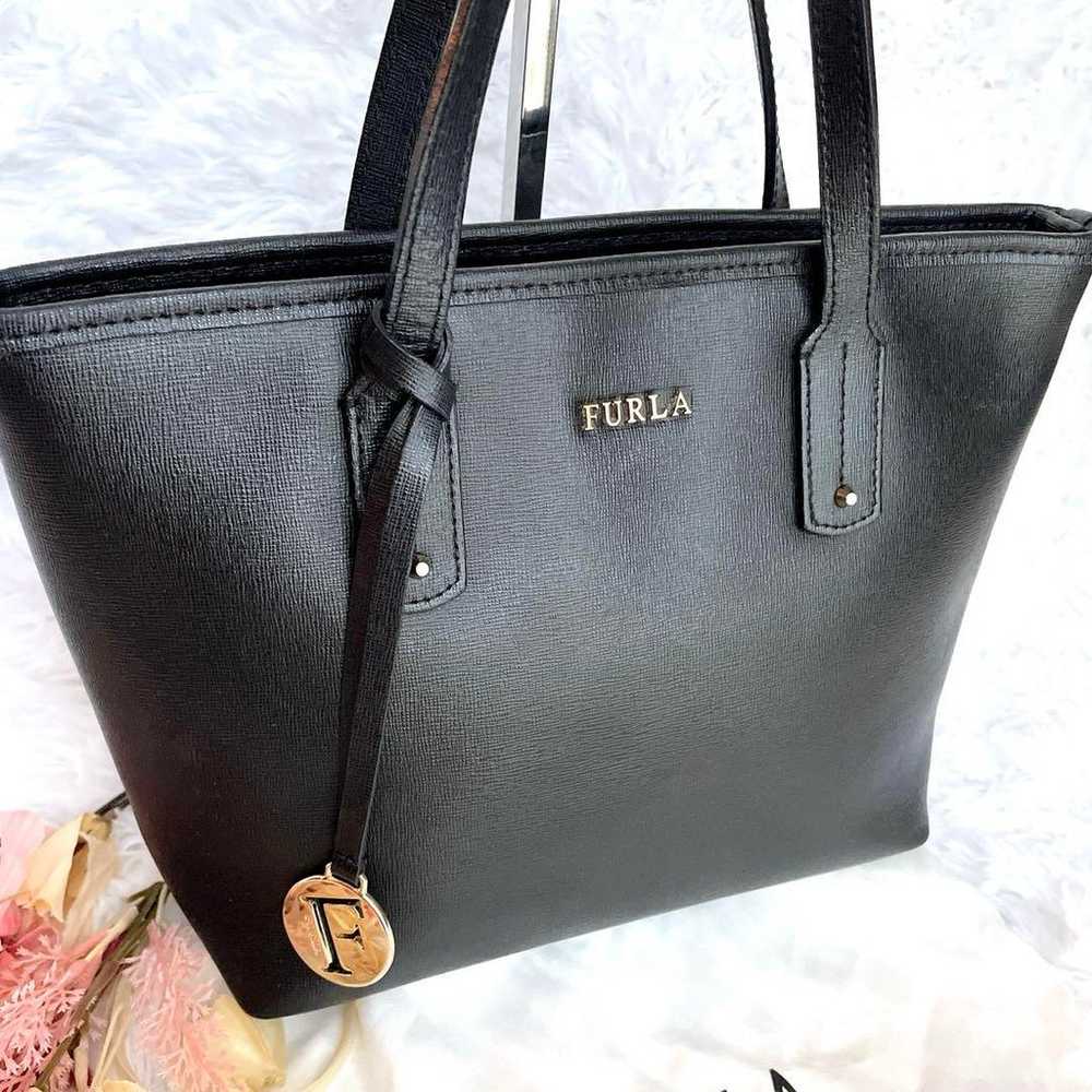 Excellent ⭐︎ FRULA Linda Black Leather Tote Bag w… - image 2