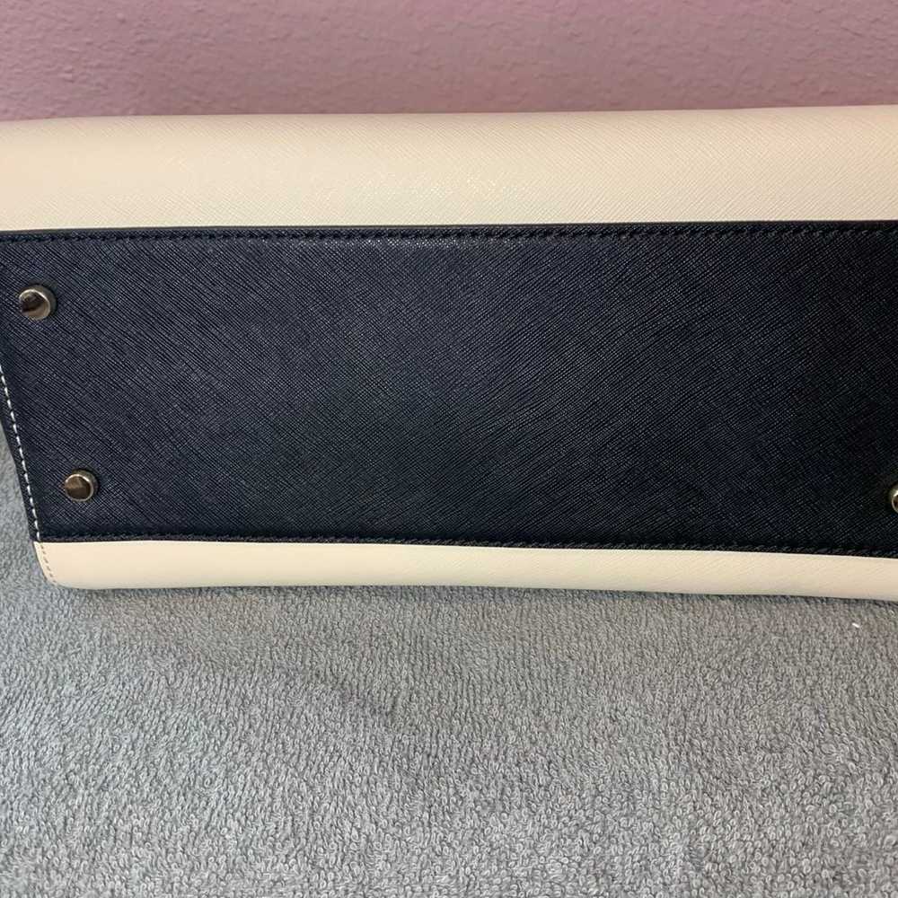 Kate Spade Purse - Like New - image 6