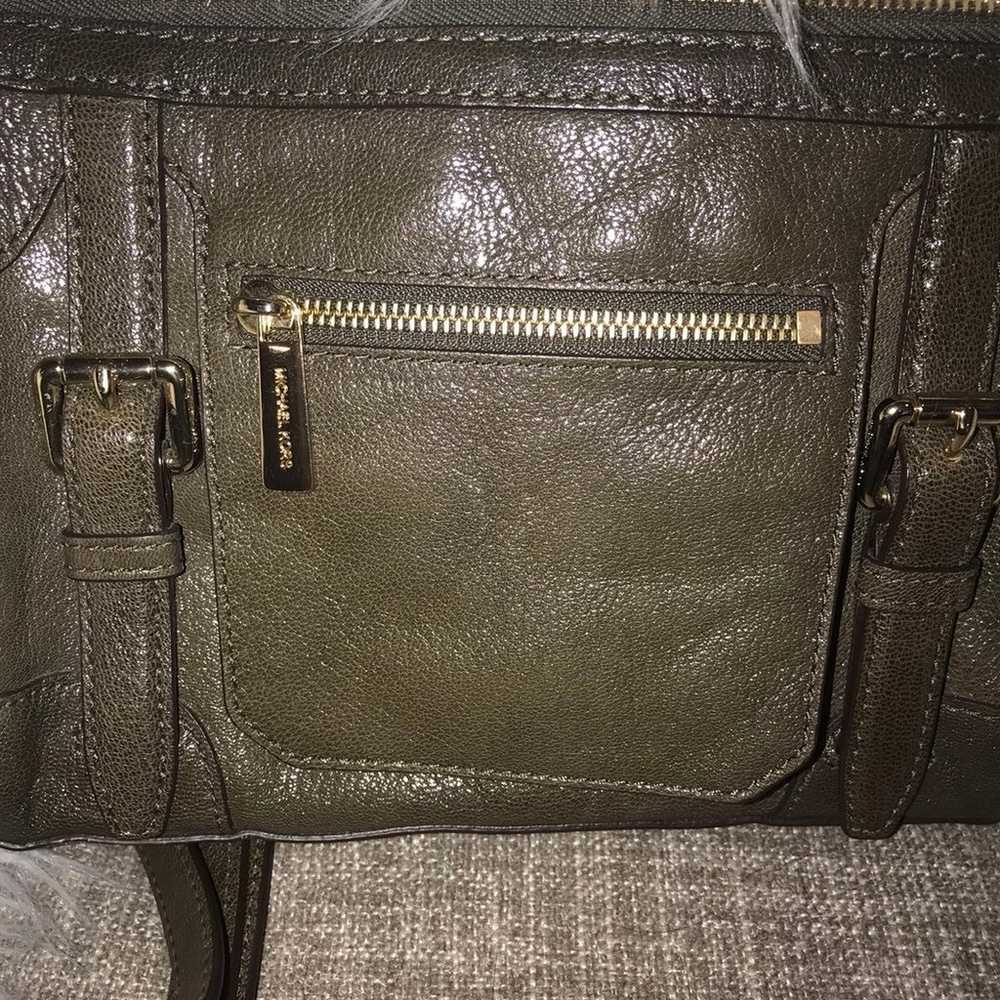 Lk New Michael Kors Messenger Crossbody - image 1