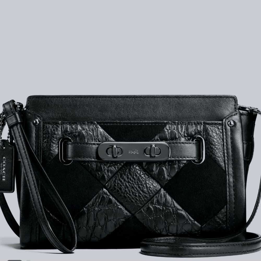 Coach Swagger Black Leather Wristlet Crossbody Wi… - image 1