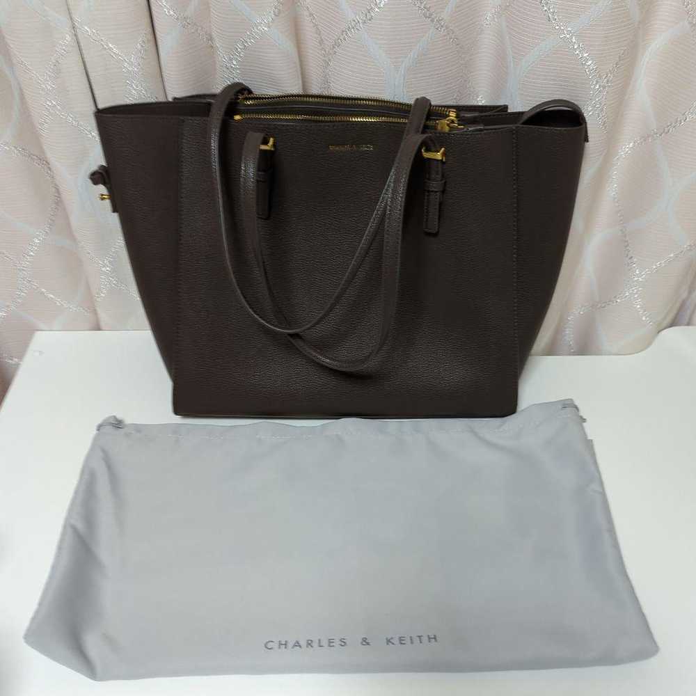 Charles and Keith shoulder bag. - image 7