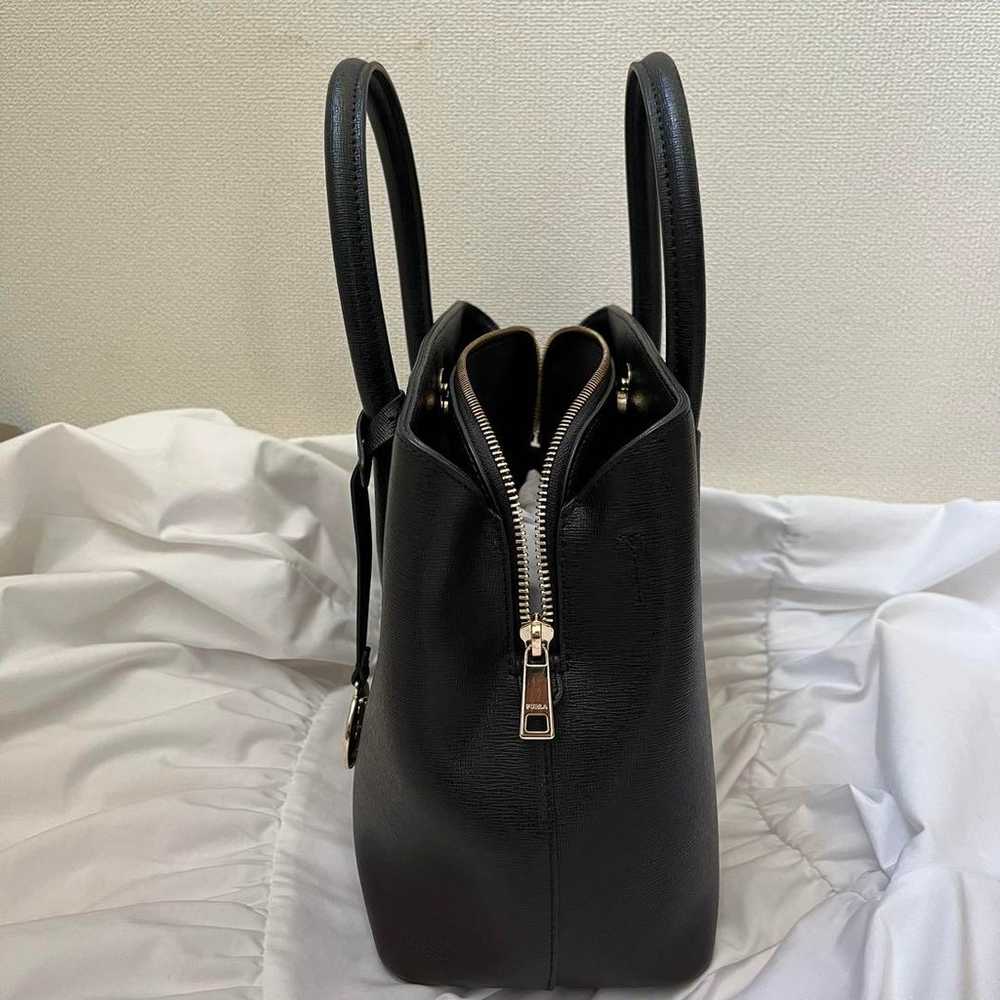 【Great Condition】FURLA Handbag Leather Black Tessa - image 4