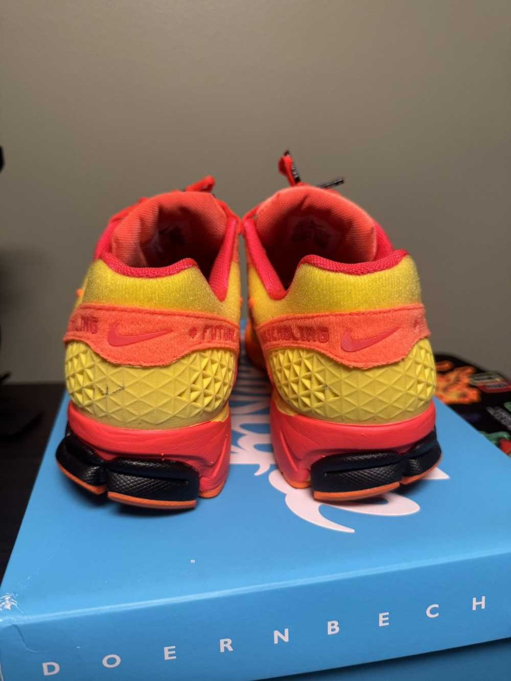 Nike NIKE VOMERO 5 X DOERNBECHER 9.5 - image 5