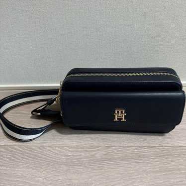 TOMMY HILFIGER Iconic Shoulder Bag