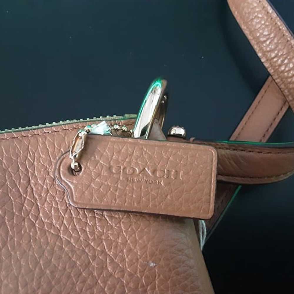 Coach crossbody strap shoulder bag - image 7