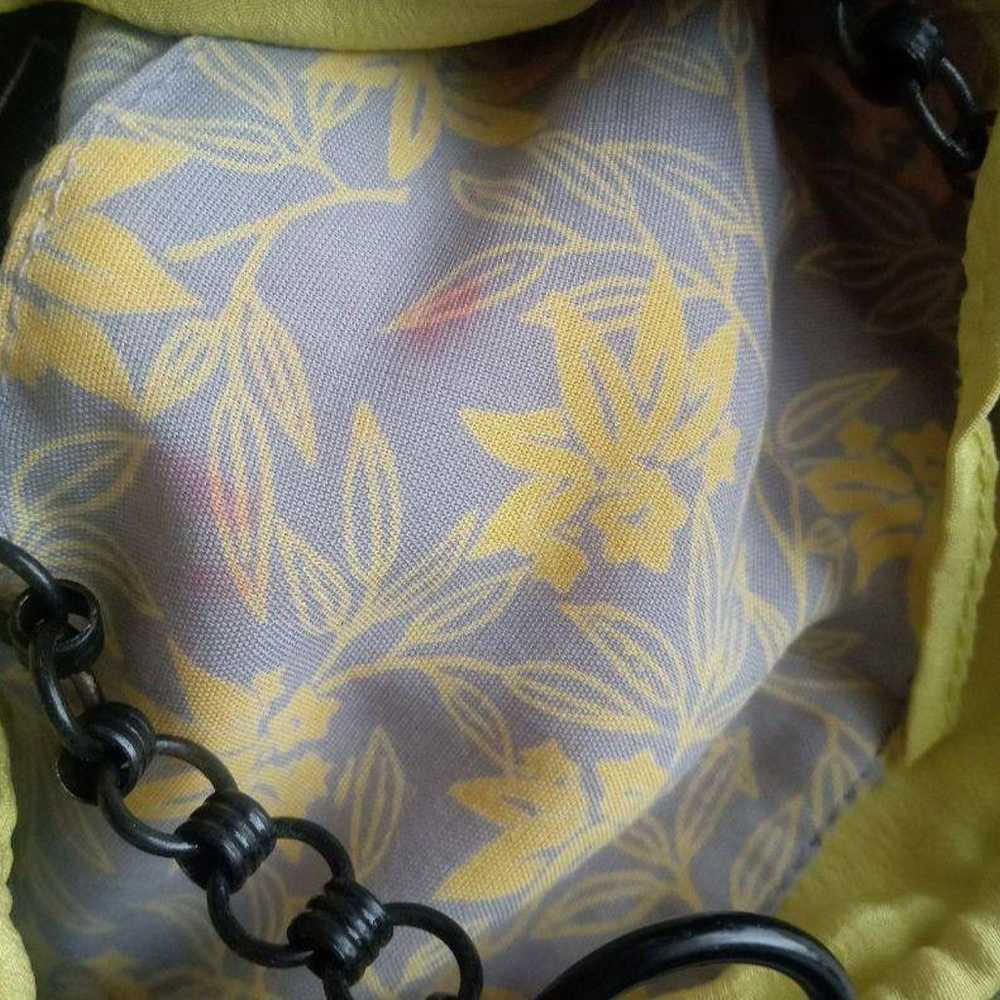 Jamin Puech embroidered handbag in yellow - image 9