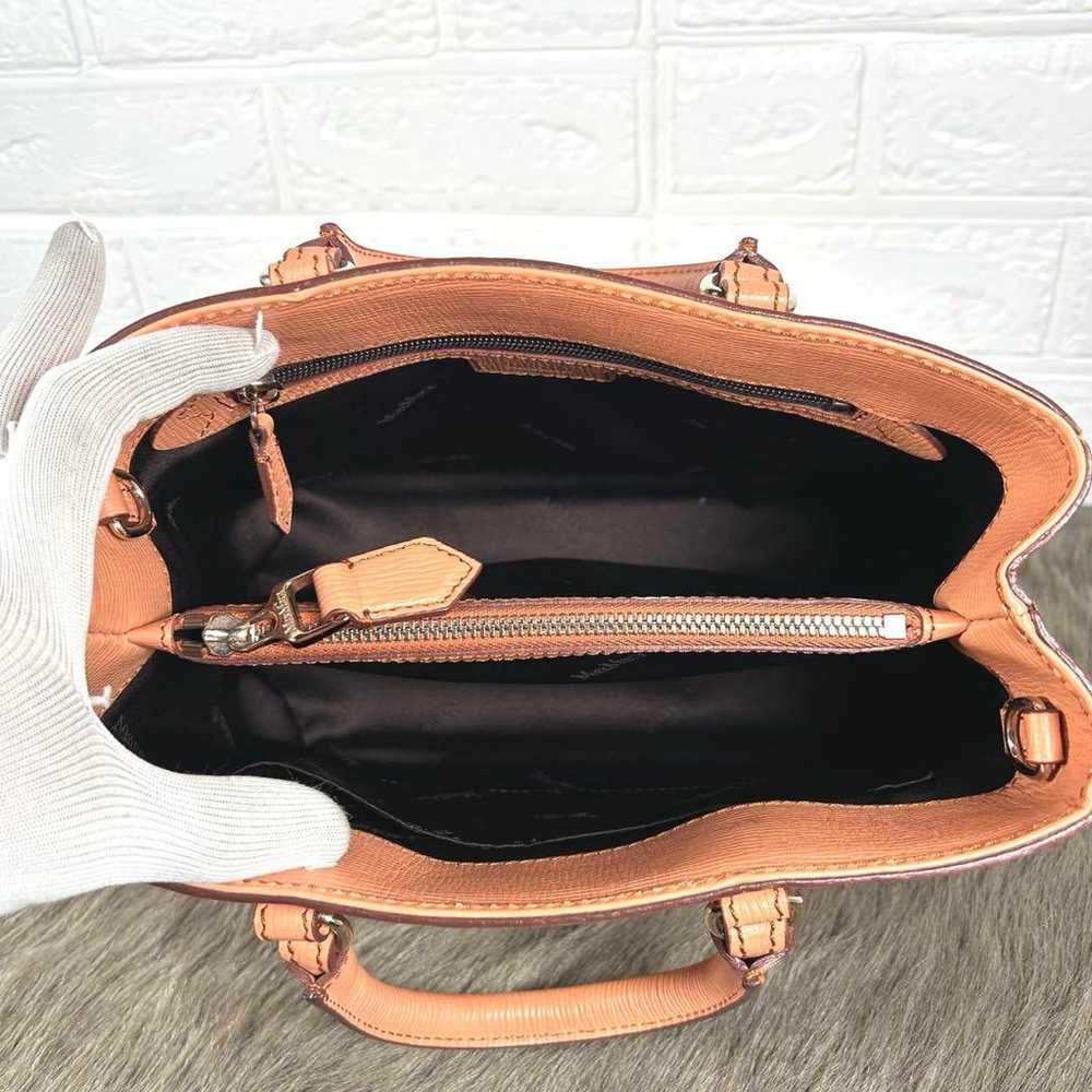 《High-quality ✨Rare》MAX MARA Leather Shoulder Bag… - image 9