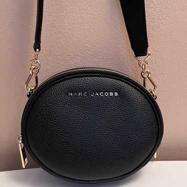 Marc Jacobs shops Rewind Oval Leather M0016411 Cross Body Bag