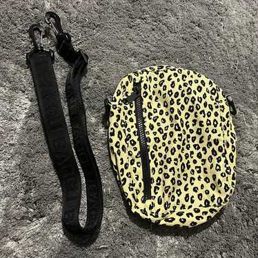 Honey leopard Baggu sports crossbody